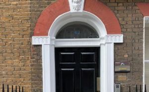 Front view of 42 Manchester St London W1U 7LW